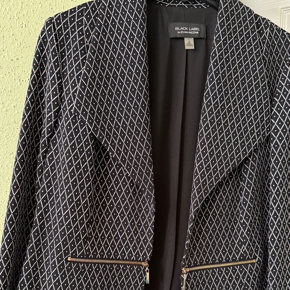 Black Label Black and White Patterned Blazer - Picture 3 of 6